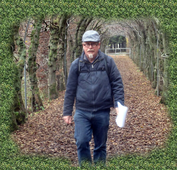 John Heijnens. Cursiefschrijver van aanvullingen en wandelspotter.